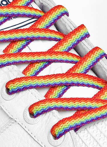 Cassian uses our longest laces in her DMs!